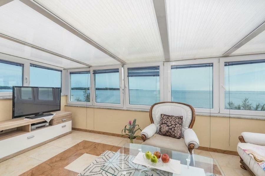 Apartment Lion Novigrad Istria Exterior foto